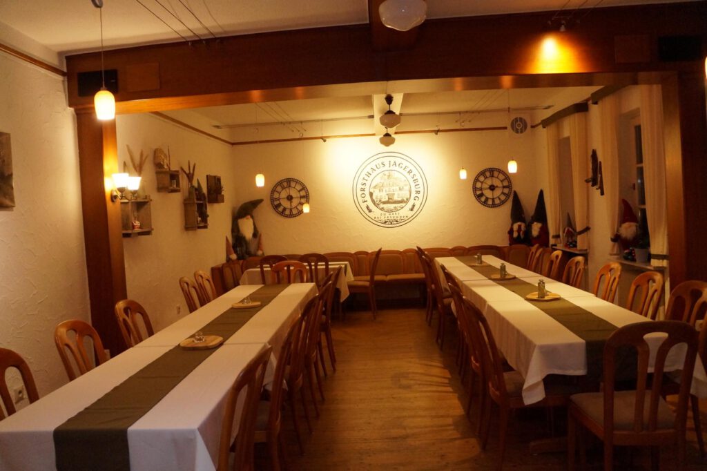 Gaststätte Forsthaus Jaegersburg Innen Ansicht2